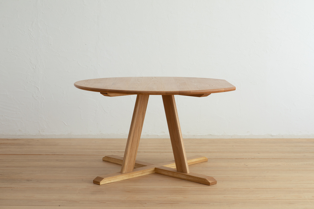 Dining table 1006 | インテリアデザインヴィーナス | 本革ソファ＆天然木ダイニングをはじめ、デザイン性に優れたTVボードや