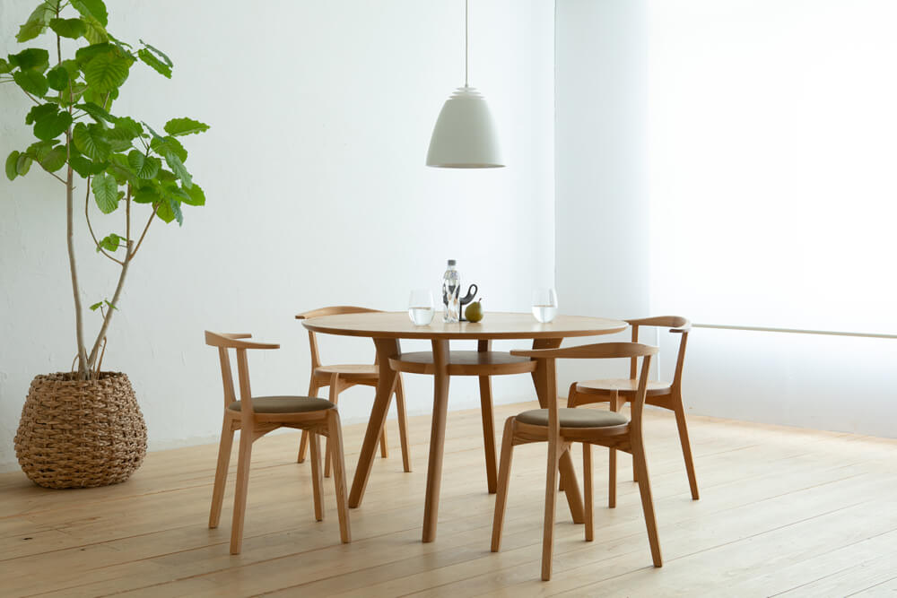 Dining table 1002 | インテリアデザインヴィーナス | 本革ソファ